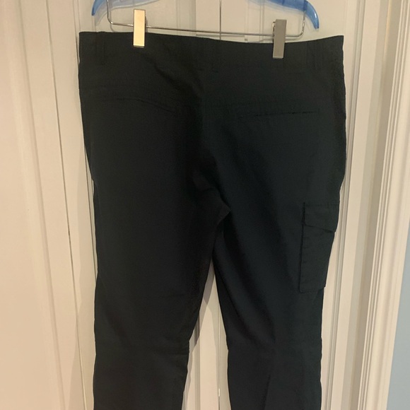 McKinlay Hiking Pants - Picture 2 of 5